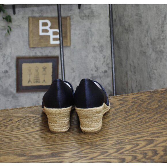 NWT Easy Street Womens Jasper Wedge Sandal JASPR Navy Thai Silk Blue 8WW - Picture 6 of 9